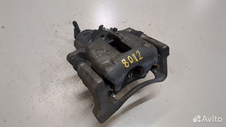 Суппорт Audi Q3, 2012