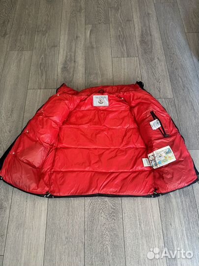 Куртка Коллаборация Moncler и Valentino оригинал