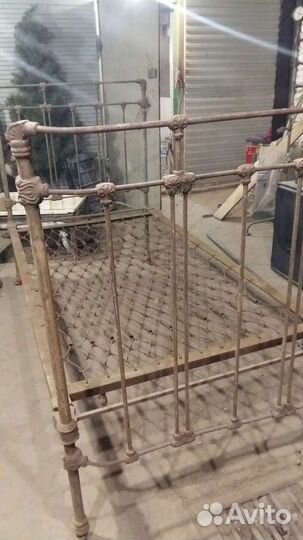 Кровать старинная.металл