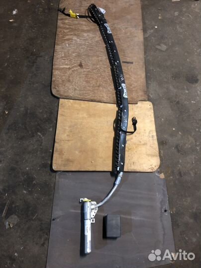 Шторка правая Mercedes w203 седан