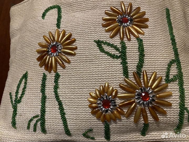 Сумка с вышивкой