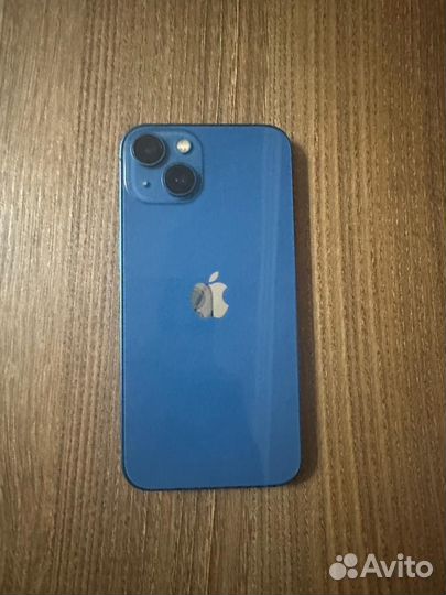 Телефон iPhone13