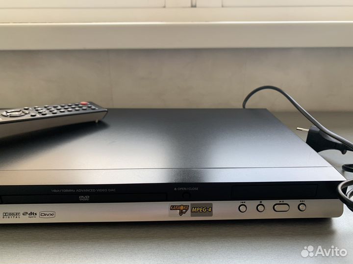 DVD-плеер Samsung P370