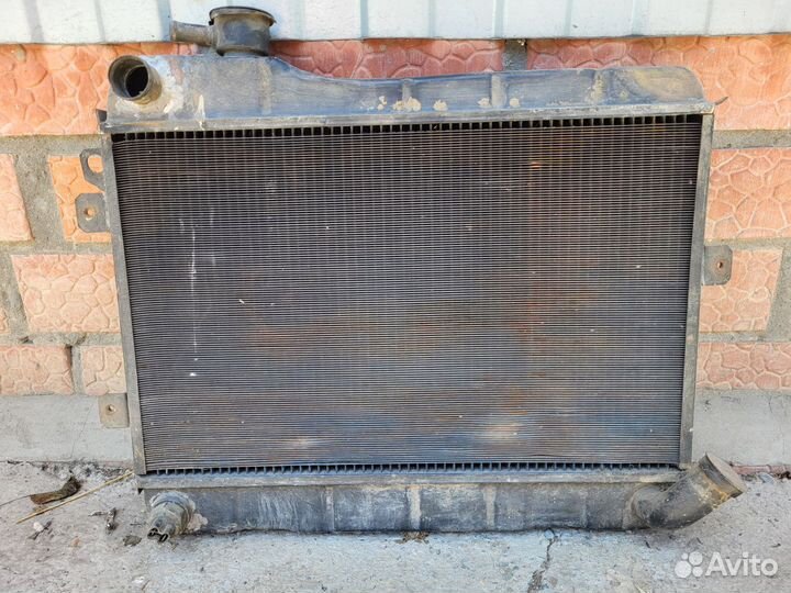 Радиатор ваз 2106