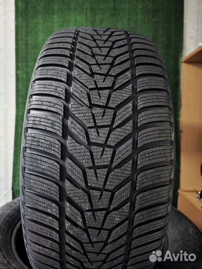 Hankook Winter I'Cept Evo 3 W330 245/45 R20 103V