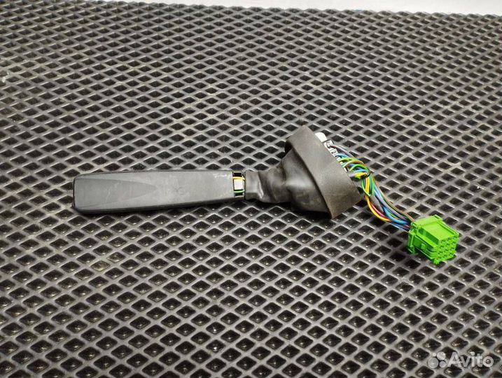 Переключатель подрулевой (стрекоза) Volvo FH4