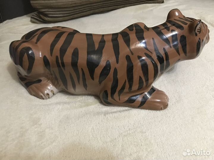 Тигр (копилка сувенир)