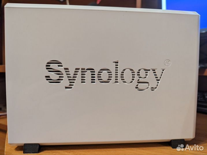 Сетевой накопитель Synology DS218j (NAS)
