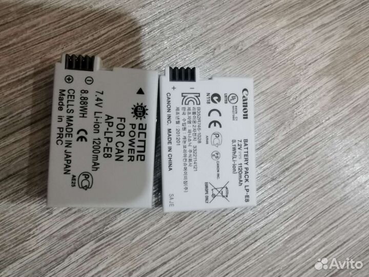 Зеркальный фотоаппарат Canon 550d kit