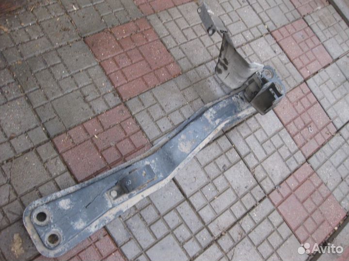 Балка продольная под двигатель volvo S40 V40