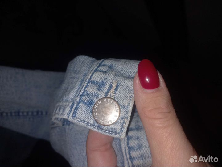 Джинсовая куртка levis