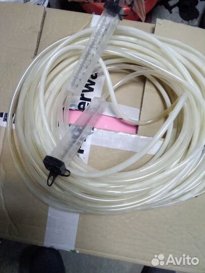 Водяной строительный уровень