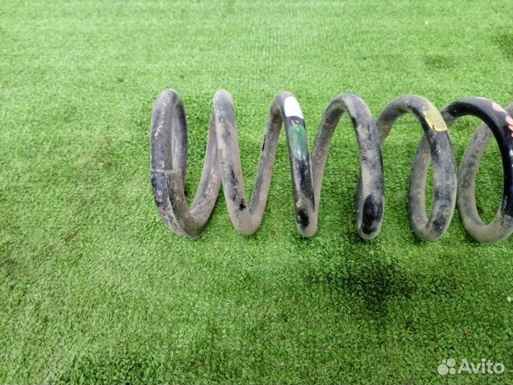 Пружина подвески задняя Hyundai Sonata 6 sedan 2