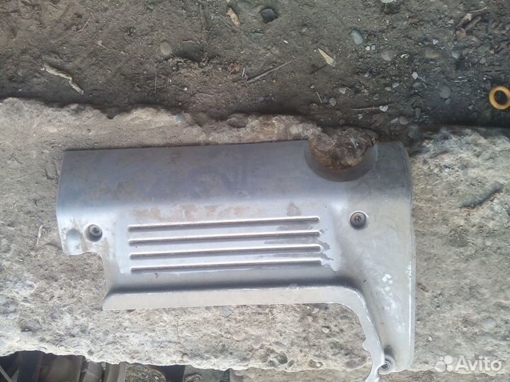 Накладка декоративная двс Nissan Maxima A32 vq30de