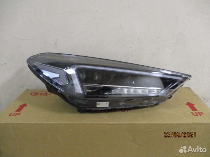 Фара правая Hyundai Tucson