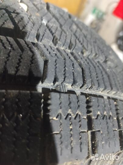 Bridgestone Blizzak VRX2 195/65 R15