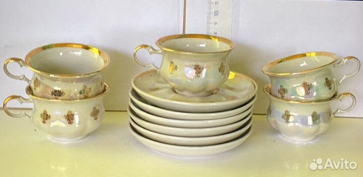 Часть сервиза 5 кружек 6 блюдцев