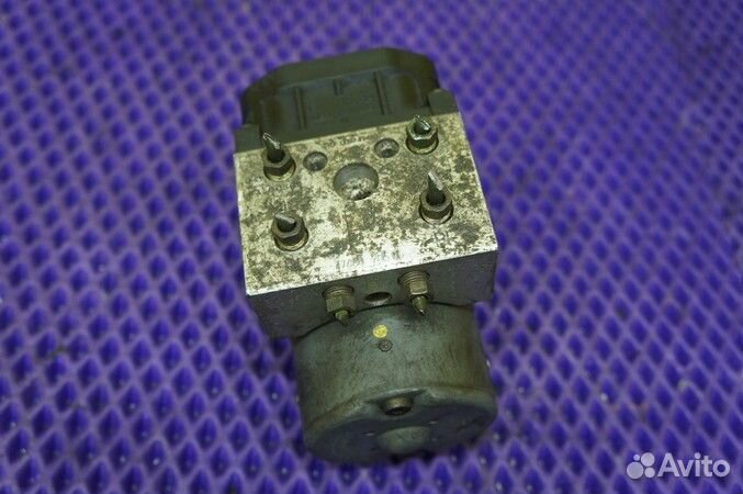 Блок abs Nissan Cube