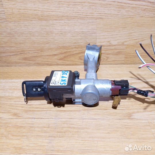 Замок зажигания Nissan Skyline V35