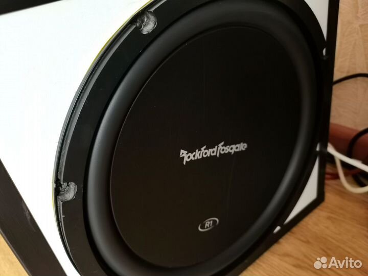 Сабвуфер rockford fosgate Hertz Alpine