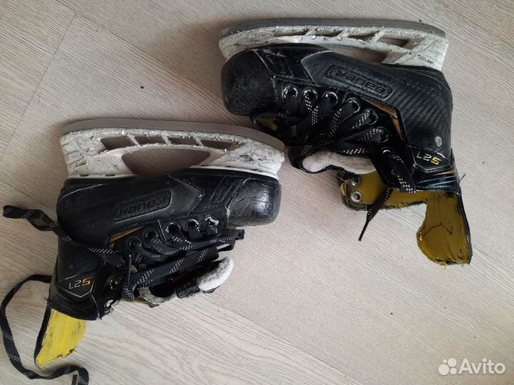 Коньки, щитки, нагрудник