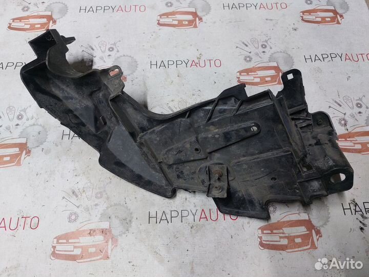 Кронштейн левой фары Renault Megane 3 дорест