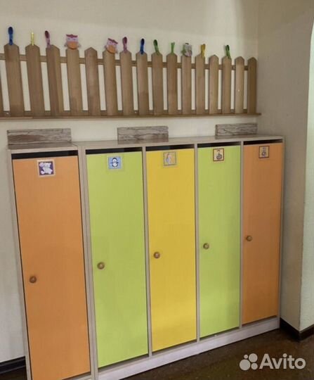 Детские шкафчики. Шкаф в раздевалку детского сада