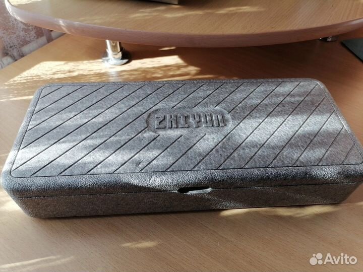 Стабилизатор для съемки Zhiyun smooth 4