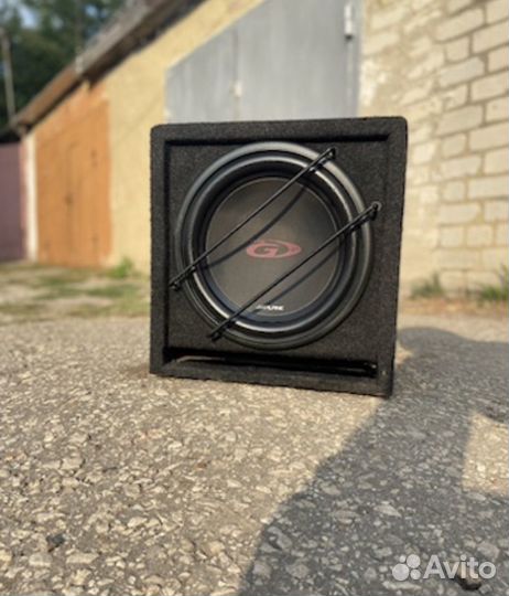 Активный сабвуфер