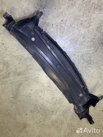 Защита радиатора Volvo V70 P2 SW 30744084