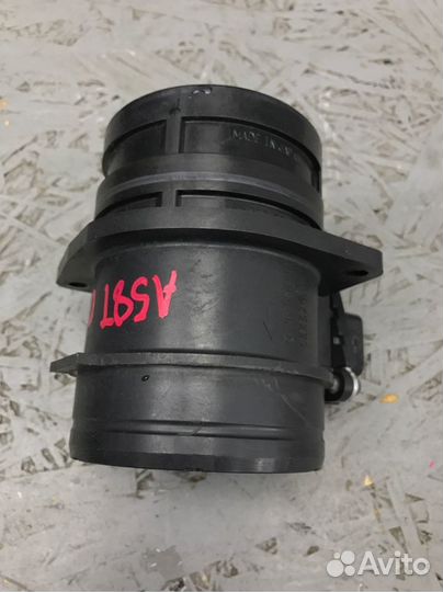 Расходомер воздушный Audi A5 8T cdnc 2010