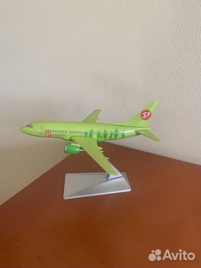 Модель самолета S7