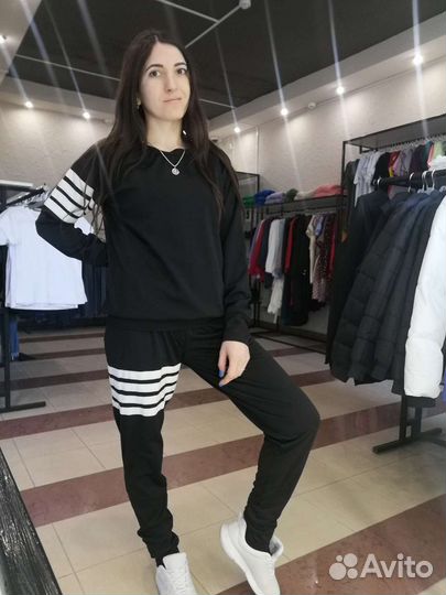 Спортивные костюмы женские новые