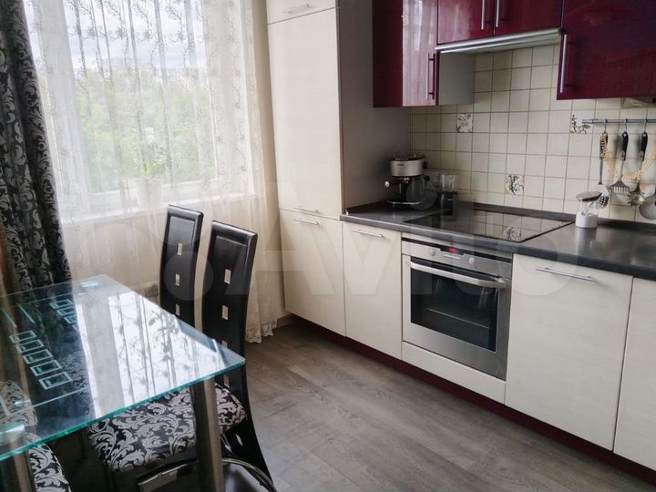 2-к. квартира, 52,4 м², 4/12 эт.