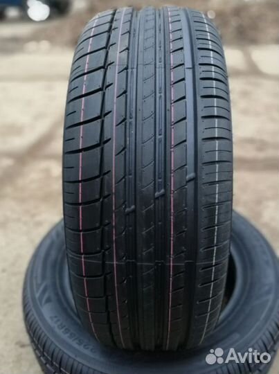 Triangle Sports TH201 215/45 R16