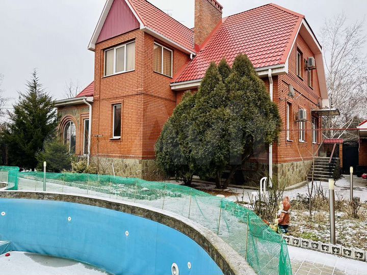 Дом 309 м² на участке 9 сот.