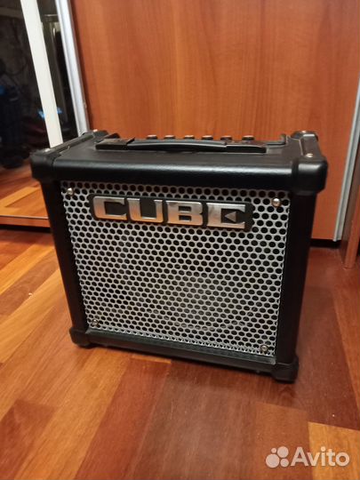 Комбик Roland cube 10GX