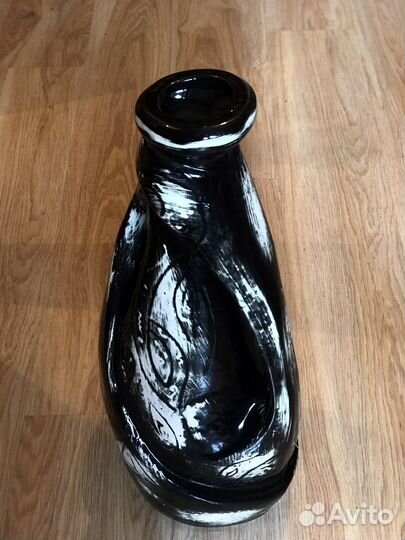 Большая напольная ваза