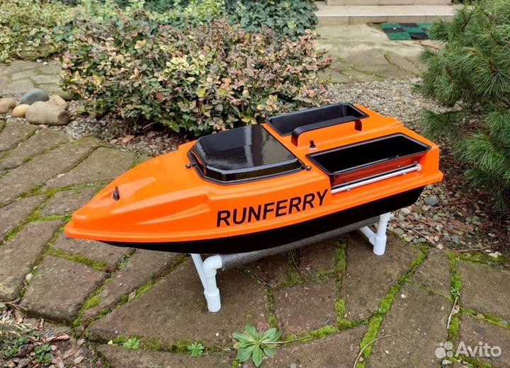 Прикормочный карповый кораблик Ранферри Speed V4