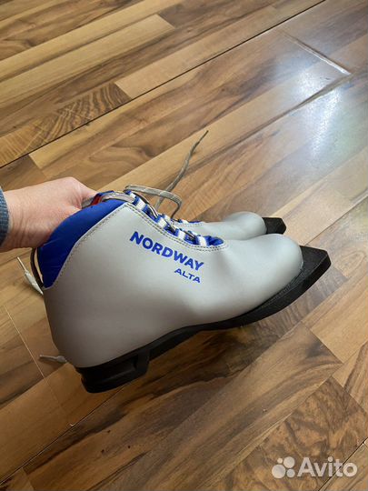 Беговые лыжи