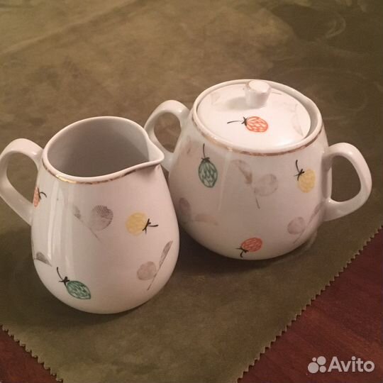 Фарфоровый молочник и сахарница «Пролетарий»ссср