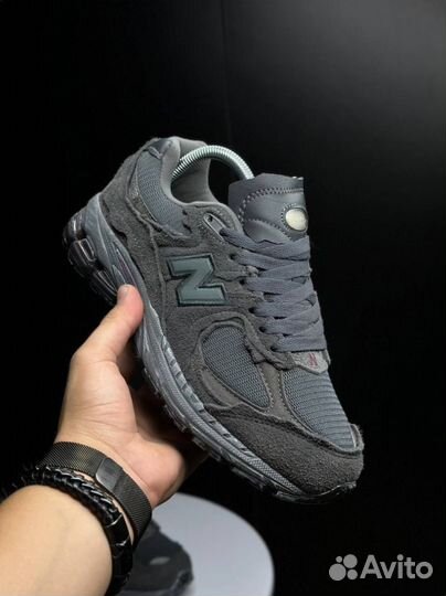 Кроссовки New Balance 2002R black