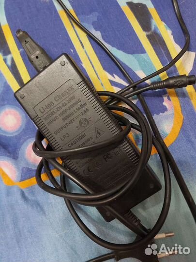 Зарядное устройство для гироскутера