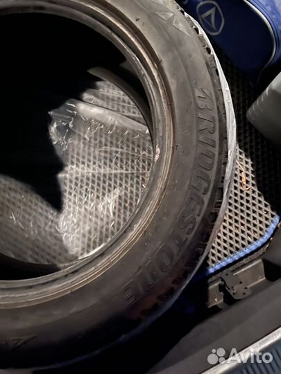 Bridgestone Blizzak Spike-01 215/55 R16