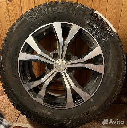 Колеса зимние шипованные комплект