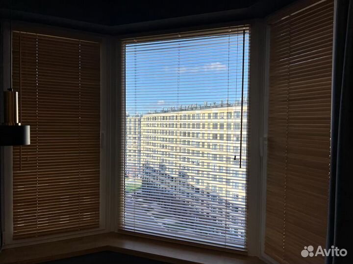 Горизонтальные деревянные жалюзи