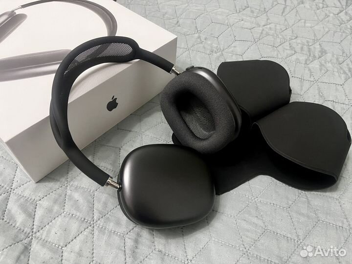 AirPods Max Space Gray