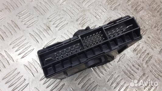 Блок бортовой сети (блок управления BCM) hyundai g