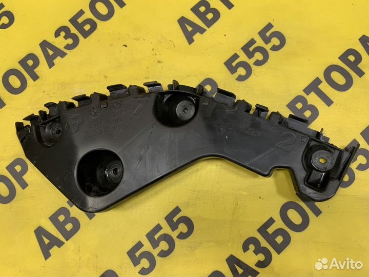 Кронштейн заднего бампера левый Renault Duster