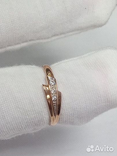 Золотое кольцо с камнем 17р